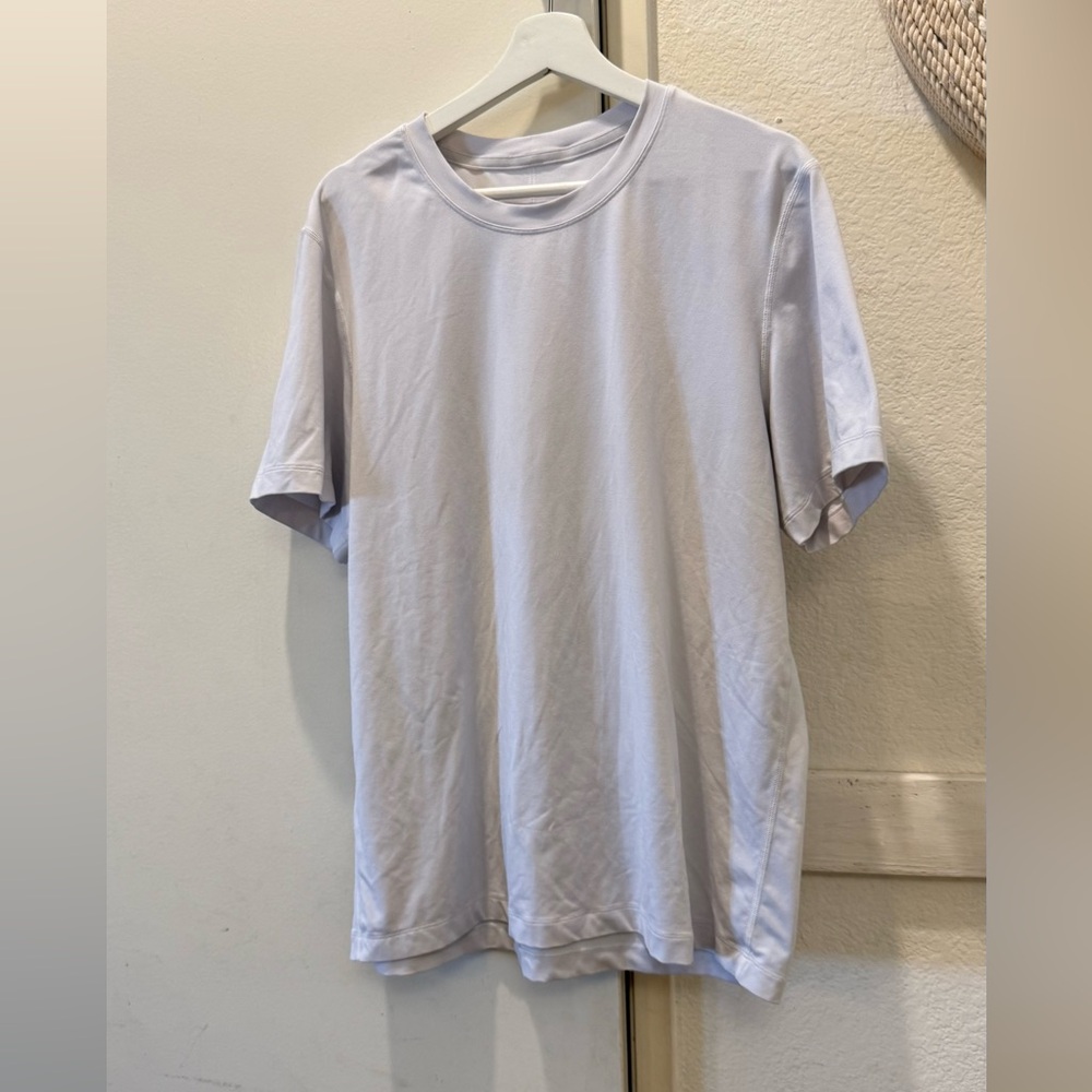 Men’s lululemon white shirt large